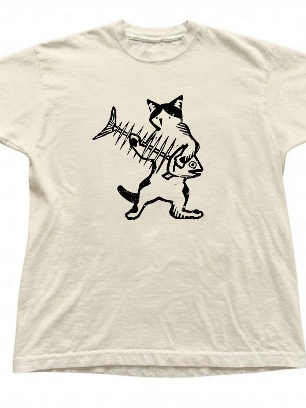 Cat Holding Fish Skeleton Graphic Tee Gildan Cream T-Shirt